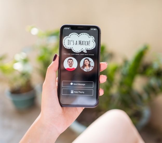 Feature-rich dating apps